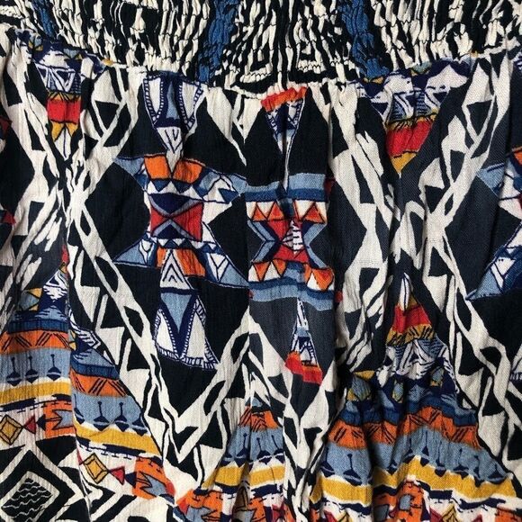 Angie Aztec Shorts Small - Picture 2 of 4